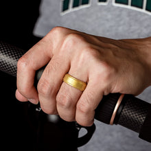 Load image into Gallery viewer, Egnaro Silicone Rings for Men 1/4/6 Multipack of Breathable Mens Silicone Rubber Wedding Rings Bands - Step Edge