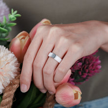 Load image into Gallery viewer, Egnaro Silicone Wedding Bands for Women, Inner Arc Ergonomic Breathable Design Womens Silicone Wedding Ring with Metal Plate, 4mm Width Rubber Wedding Bands Women with Metal Plate, No-Toxic,Skin Safe