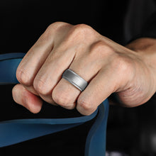 Load image into Gallery viewer, Egnaro Silicone Rings for Men 1/4/6 Multipack of Breathable Mens Silicone Rubber Wedding Rings Bands - Step Edge