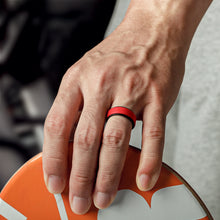 Load image into Gallery viewer, Egnaro Silicone Rings for Men 1/4/6 Multipack of Breathable Mens Silicone Rubber Wedding Rings Bands - Step Edge