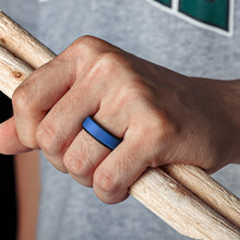 Load image into Gallery viewer, Egnaro Silicone Rings for Men 1/4/6 Multipack of Breathable Mens Silicone Rubber Wedding Rings Bands - Step Edge